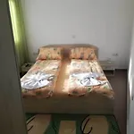 Mamin Kolio 招待所 2*
