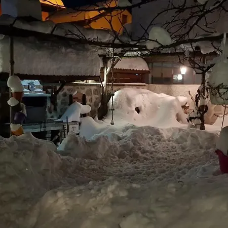 Mamin Kolio 반스코