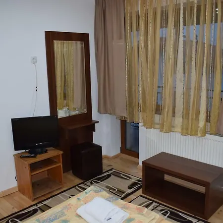 ゲストハウス Mamin Kolio 2*