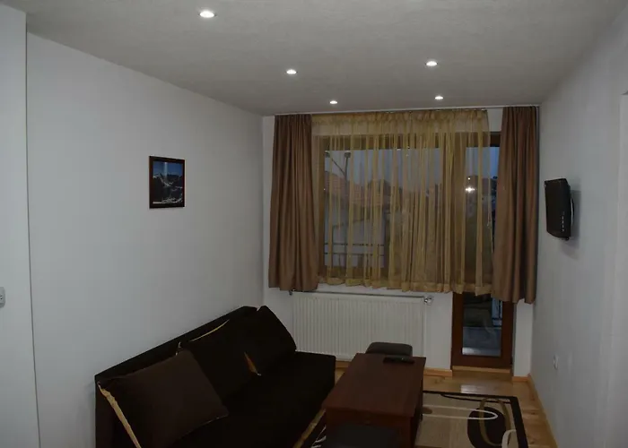 Guest house Mamin Kolio 2*